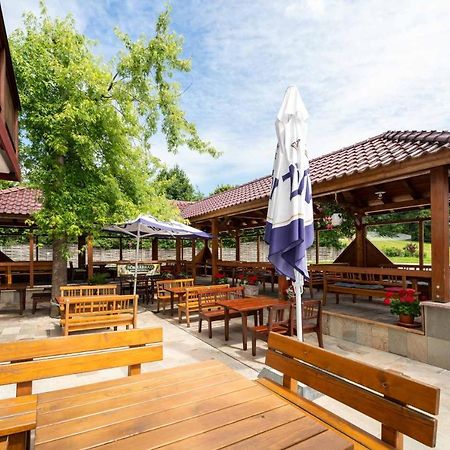 Gasthaus Hotel Beim Erich Oberhofen am Irrsee Ngoại thất bức ảnh